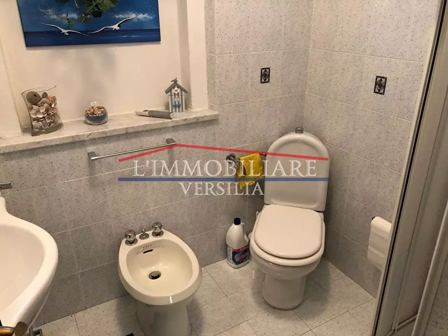 Immagine 23 di Casa semindipendente in vendita  a Montignoso