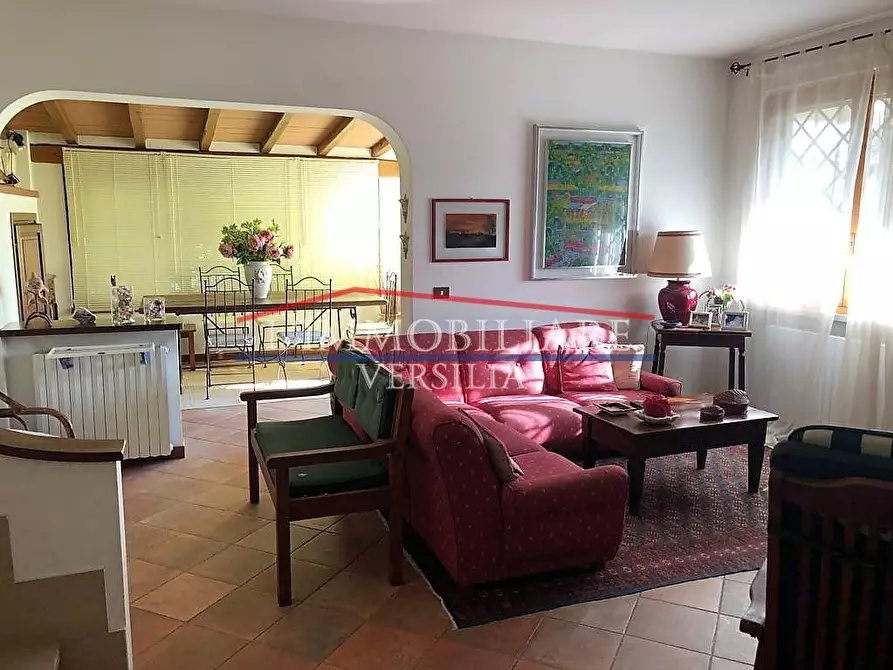 Immagine 12 di Casa semindipendente in vendita  a Montignoso