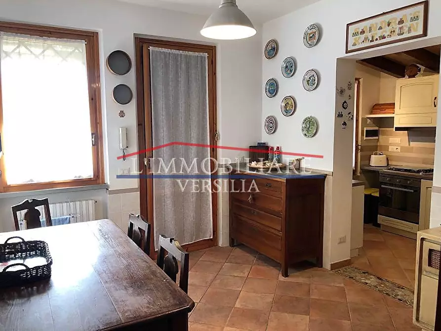 Immagine 16 di Casa semindipendente in vendita  a Montignoso