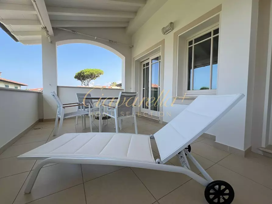 Immagine 28 di Villa in affitto  a Forte Dei Marmi