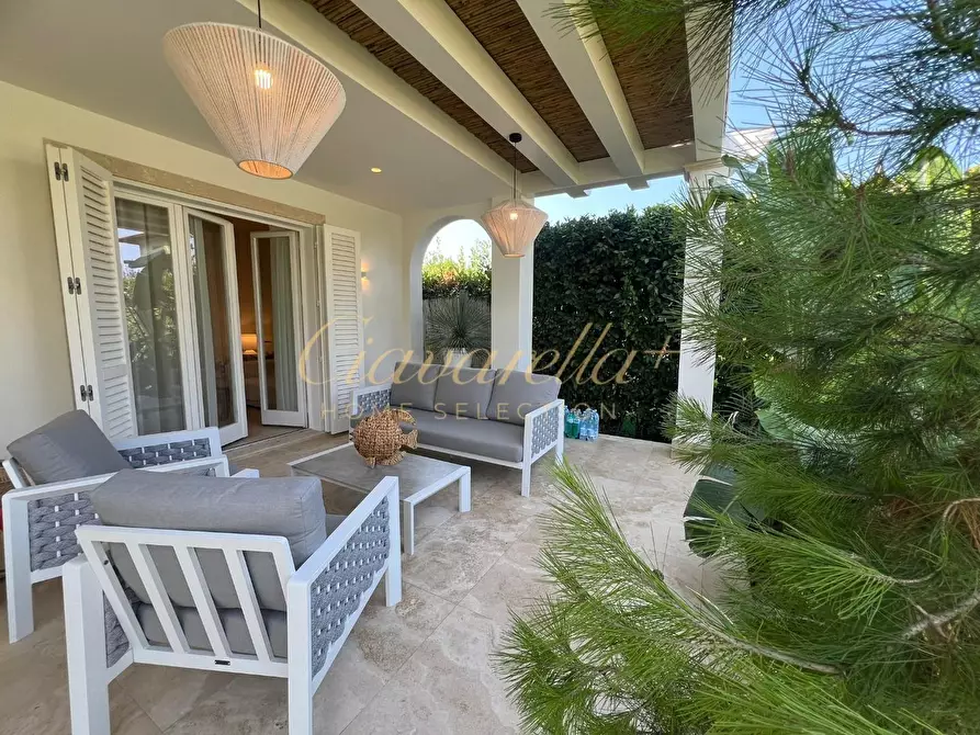 Immagine 2 di Villa in affitto  a Forte Dei Marmi