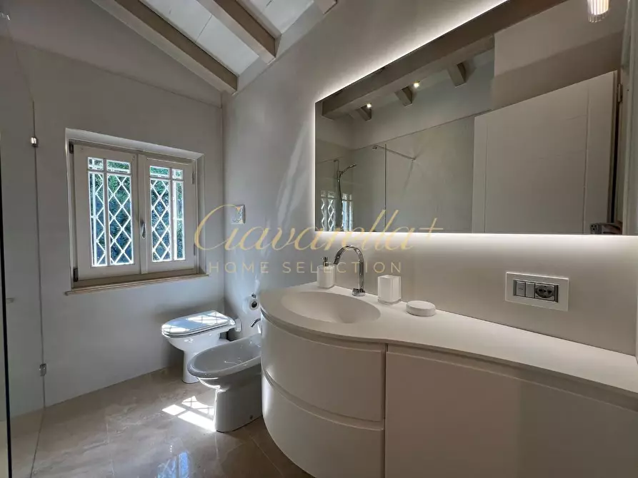 Immagine 33 di Villa in affitto  a Forte Dei Marmi