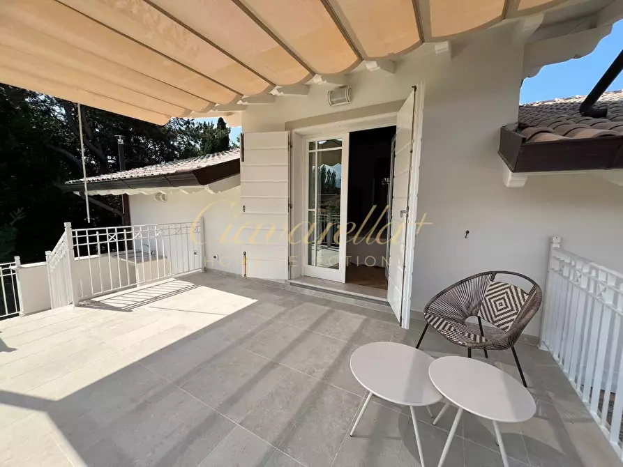 Immagine 36 di Villa in affitto  a Forte Dei Marmi