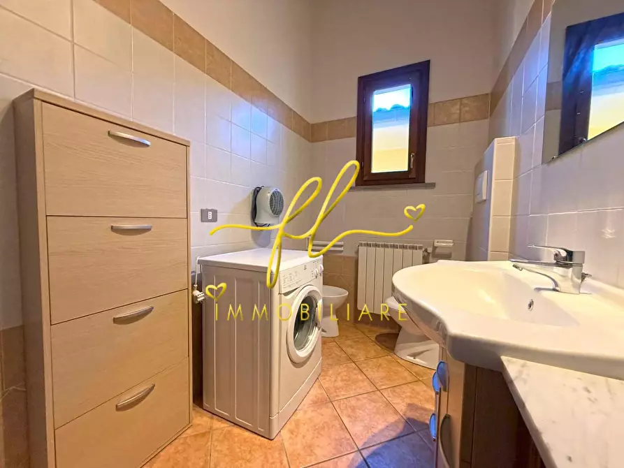 Immagine 7 di Appartamento in vendita  a Guardistallo