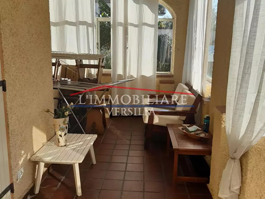 Immagine 6 di Casa bifamiliare in vendita  a Montignoso