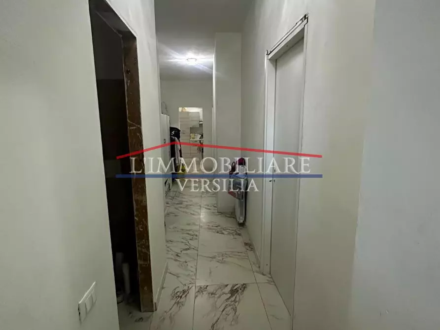 Immagine 11 di Appartamento in vendita  a Massa