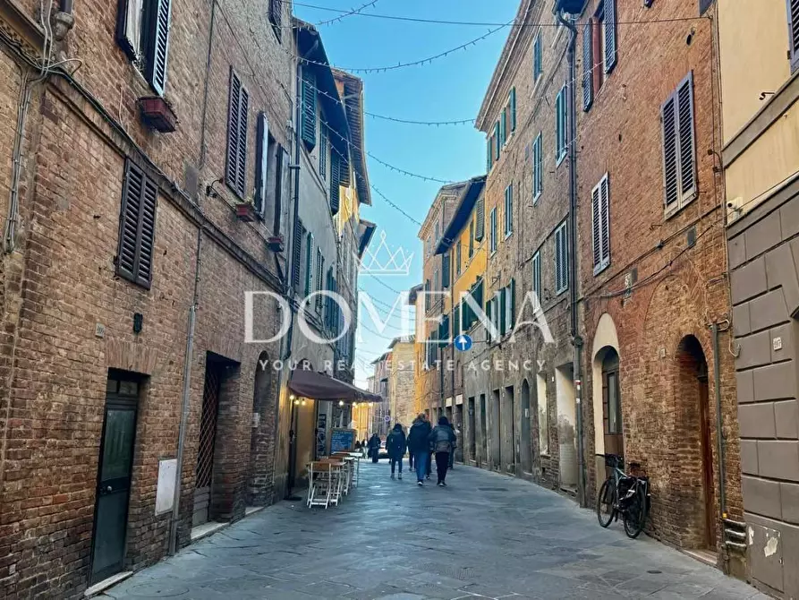 Immagine 8 di Bar / Ristorante in vendita  a Siena