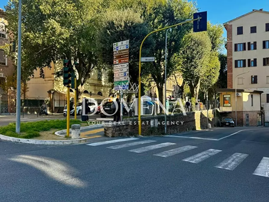 Immagine 4 di Bar / Ristorante in vendita  a Siena