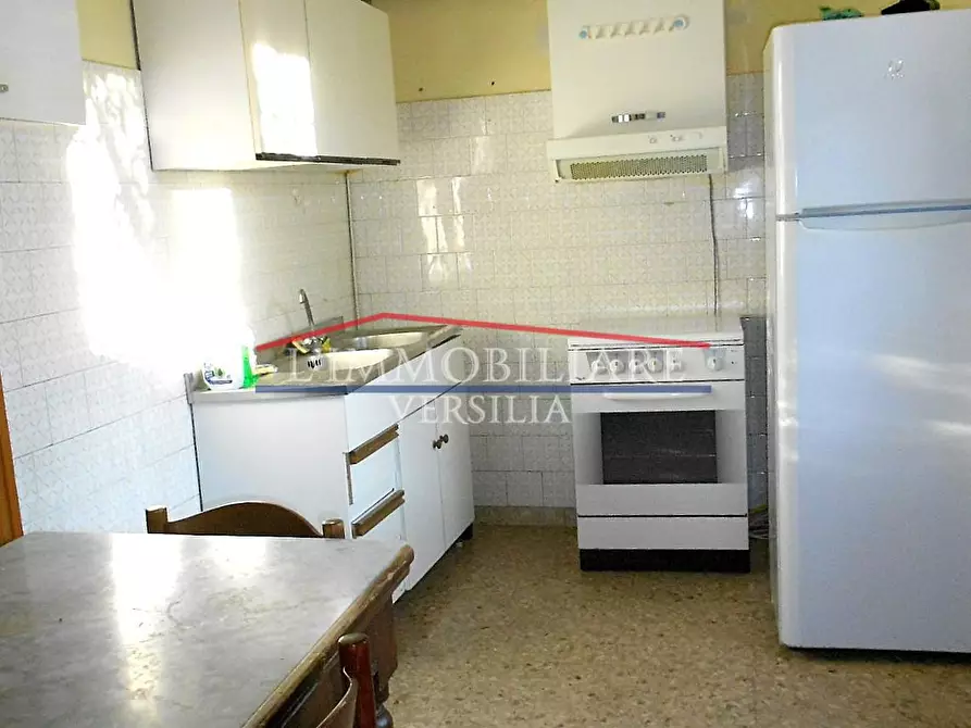 Immagine 19 di Casa bifamiliare in vendita  a Massa