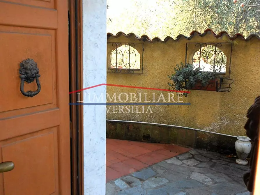 Immagine 25 di Casa bifamiliare in vendita  a Massa