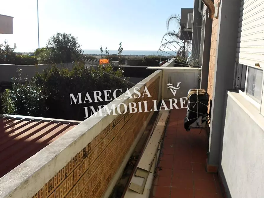 Immagine 5 di Appartamento in vendita  a Carrara