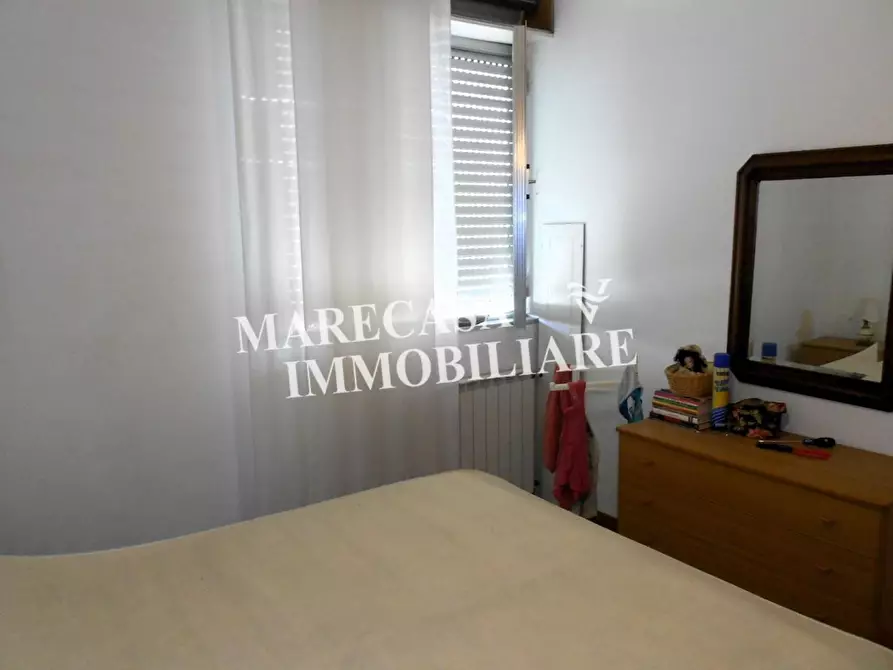 Immagine 14 di Appartamento in vendita  a Carrara