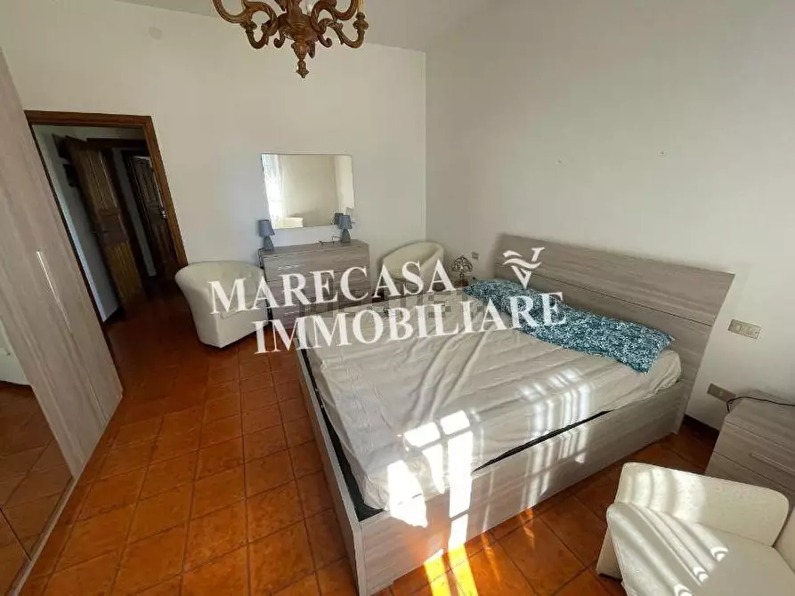 Immagine 13 di Villa in vendita  a Carrara