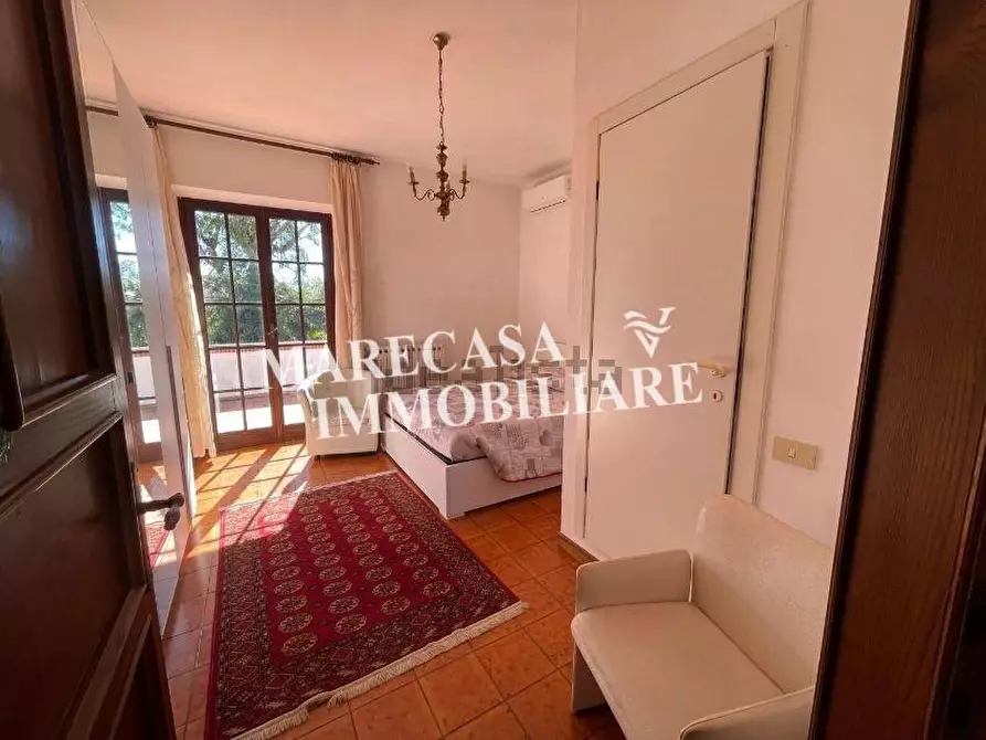 Immagine 25 di Villa in vendita  a Carrara