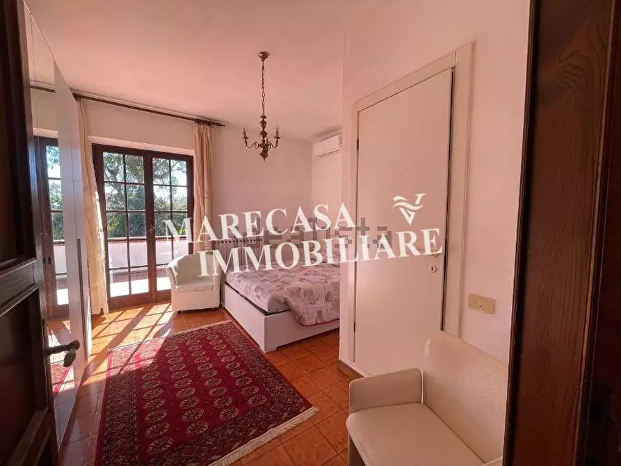 Immagine 20 di Villa in vendita  a Carrara