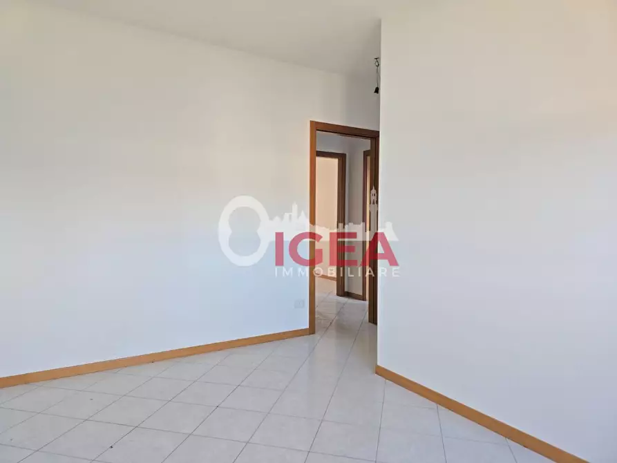 Immagine 12 di Appartamento in vendita  a Siena