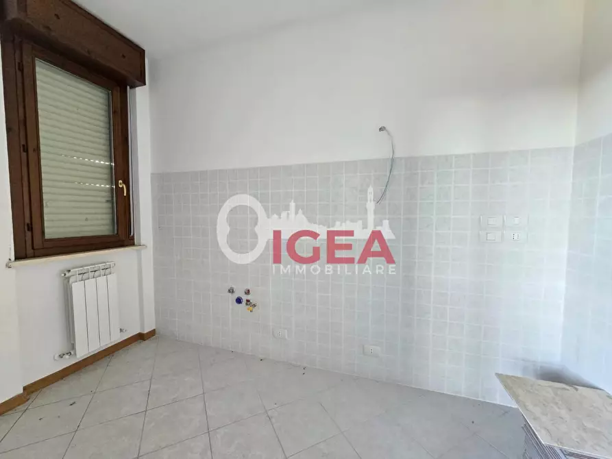 Immagine 6 di Appartamento in vendita  a Siena