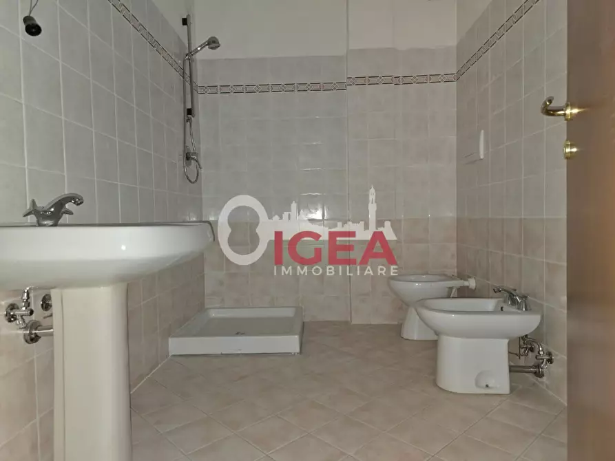 Immagine 20 di Appartamento in vendita  a Siena