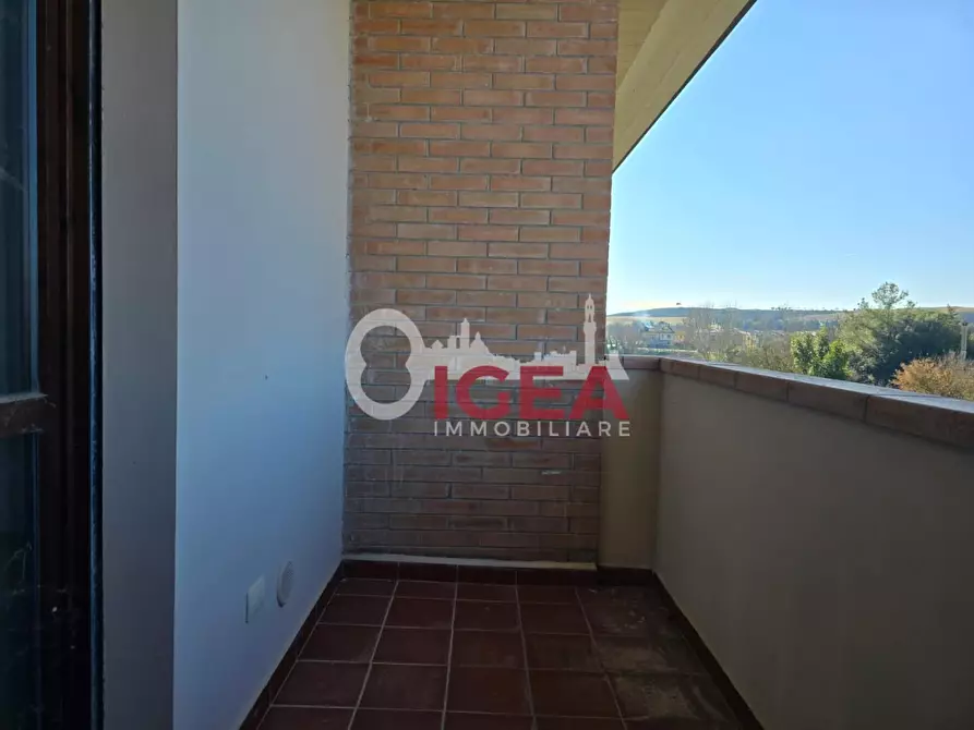 Immagine 10 di Appartamento in vendita  a Siena