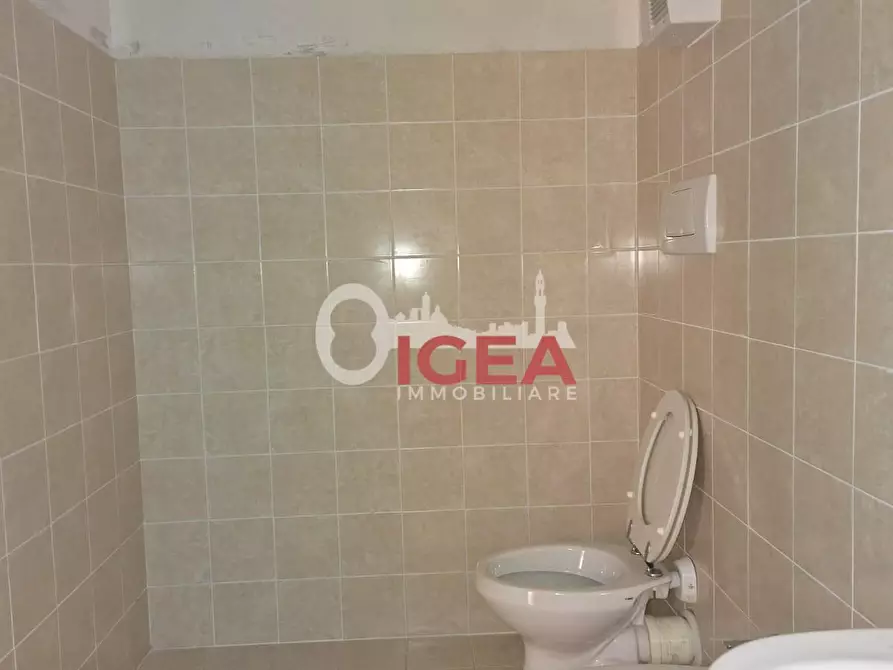 Immagine 26 di Appartamento in vendita  a Siena