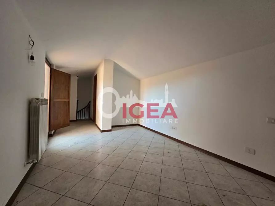 Immagine 7 di Appartamento in vendita  a Siena