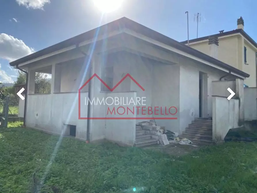 Immagine 3 di Casa bifamiliare in vendita  a Camaiore