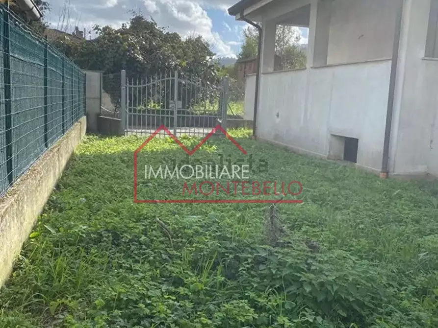 Immagine 4 di Casa bifamiliare in vendita  a Camaiore