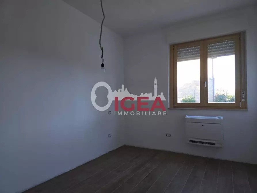 Immagine 12 di Appartamento in vendita  a Siena