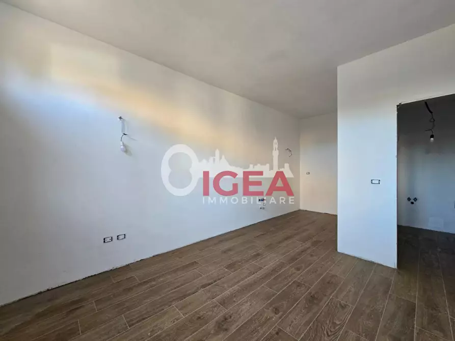 Immagine 5 di Appartamento in vendita  a Siena