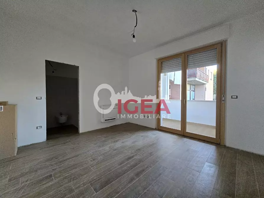 Immagine 12 di Appartamento in vendita  a Siena