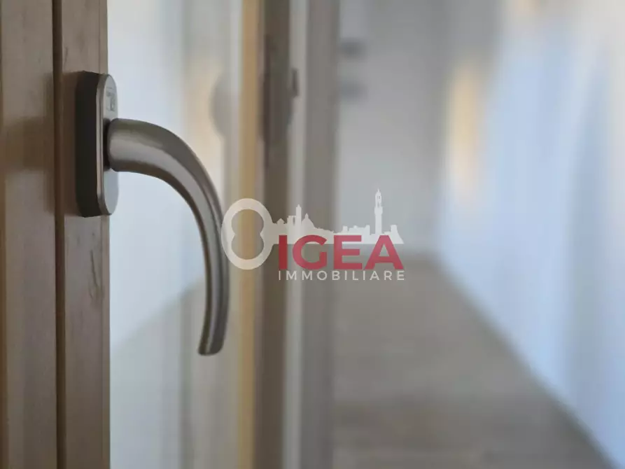 Immagine 3 di Appartamento in vendita  a Siena