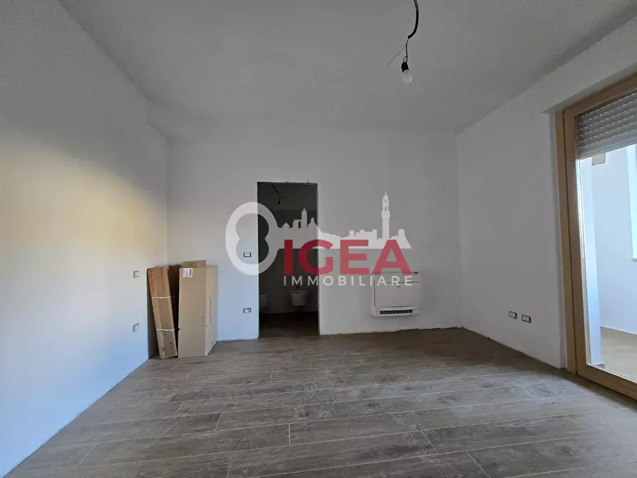 Immagine 6 di Appartamento in vendita  a Siena