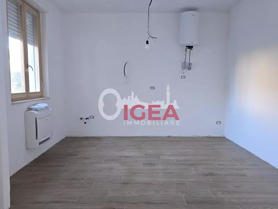 Immagine 10 di Appartamento in vendita  a Siena