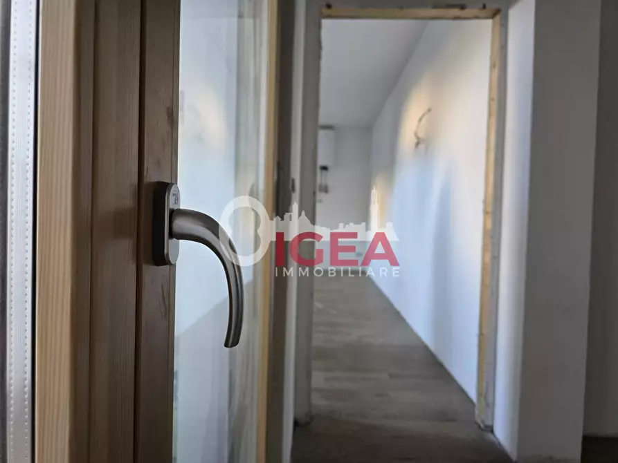 Immagine 5 di Appartamento in vendita  a Siena