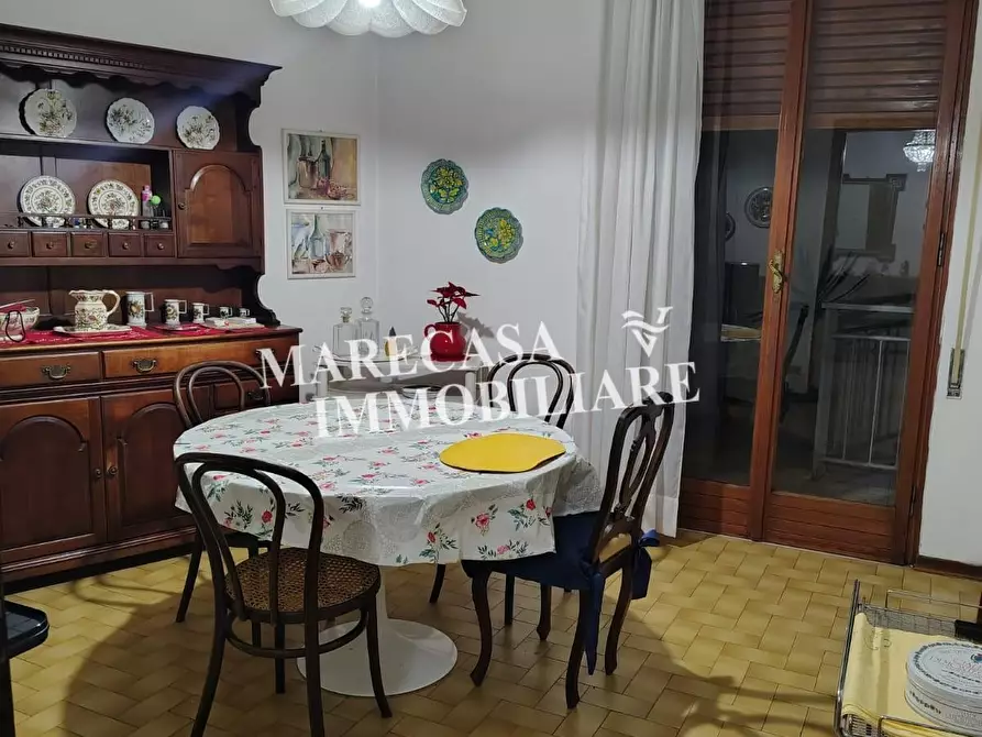 Immagine 6 di Appartamento in vendita  a Carrara