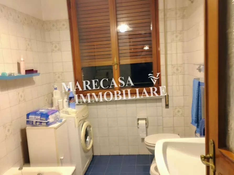 Immagine 21 di Appartamento in vendita  a Carrara