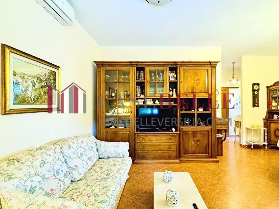 Immagine 10 di Casa indipendente in affitto  a Forte Dei Marmi