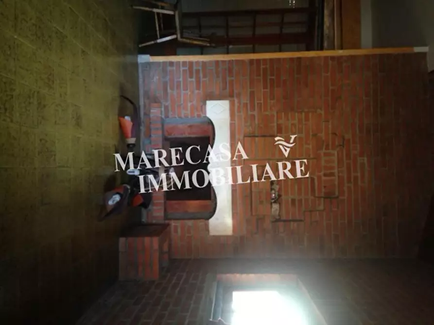 Immagine 7 di Villa in vendita  a Ortonovo