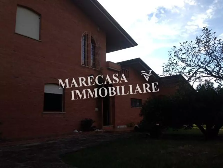 Immagine 24 di Villa in vendita  a Ortonovo