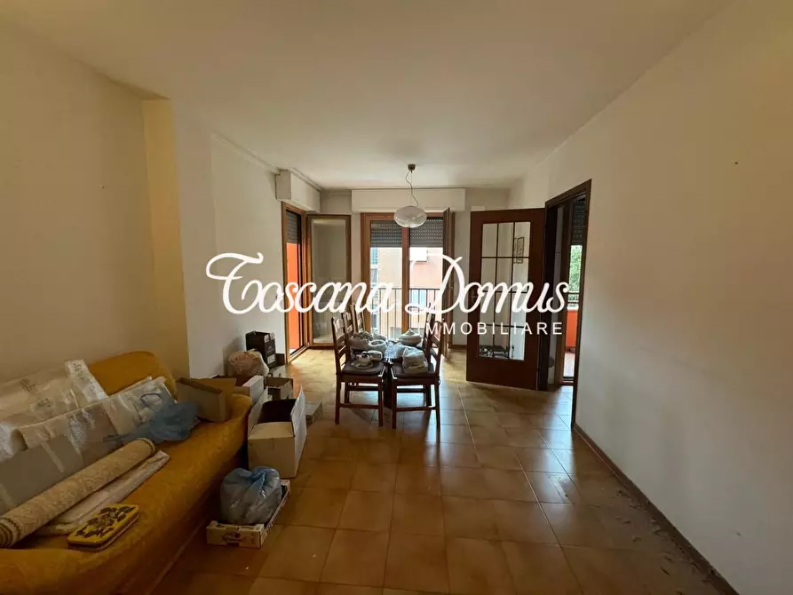 Immagine 1 di Appartamento in vendita  a Siena