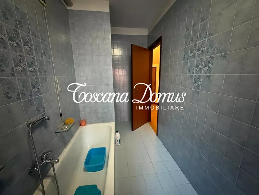 Immagine 12 di Appartamento in vendita  a Siena