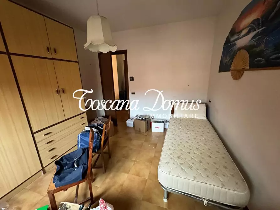 Immagine 9 di Appartamento in vendita  a Siena