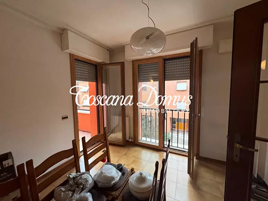 Immagine 2 di Appartamento in vendita  a Siena