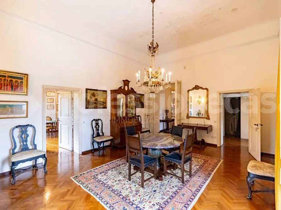 Immagine 21 di Villa in vendita  a Pisa