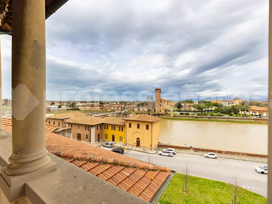 Immagine 40 di Villa in vendita  a Pisa