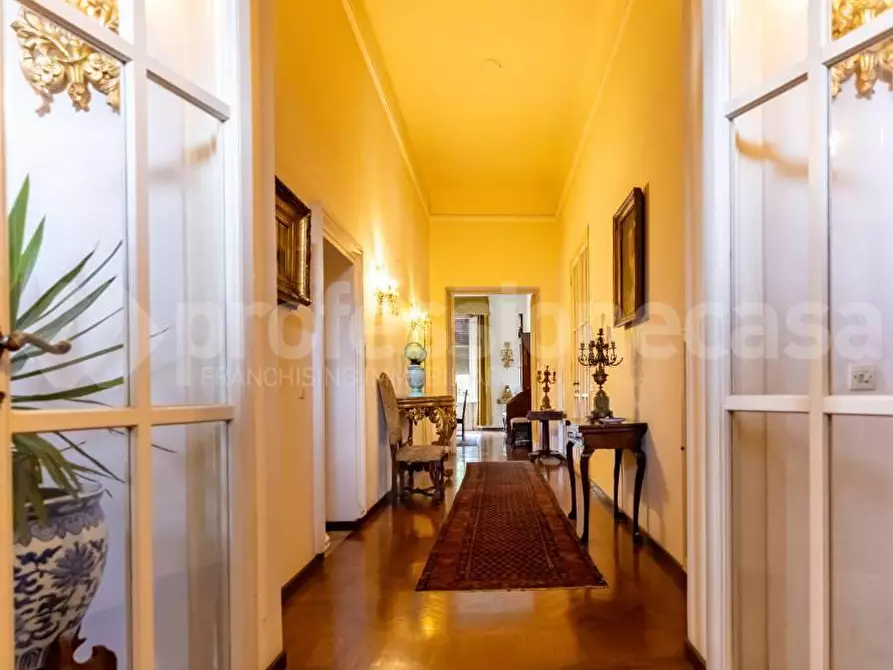 Immagine 16 di Villa in vendita  a Pisa