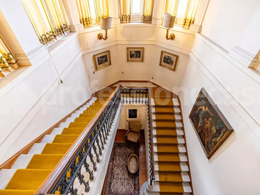 Immagine 33 di Villa in vendita  a Pisa