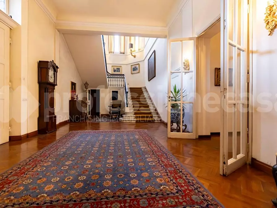 Immagine 13 di Villa in vendita  a Pisa