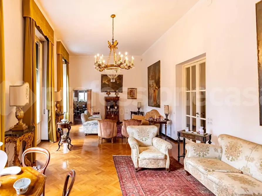 Immagine 19 di Villa in vendita  a Pisa