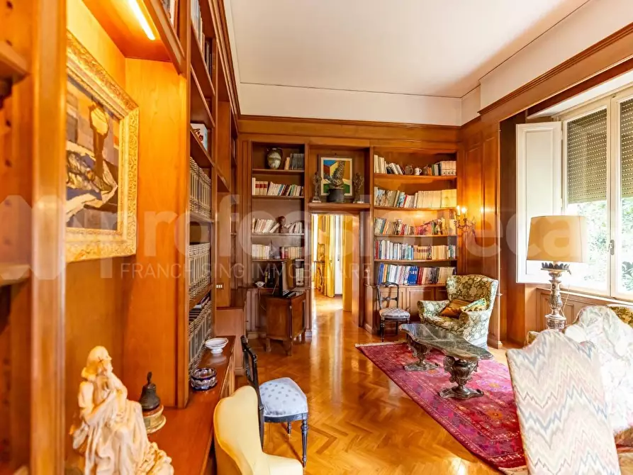 Immagine 31 di Villa in vendita  a Pisa